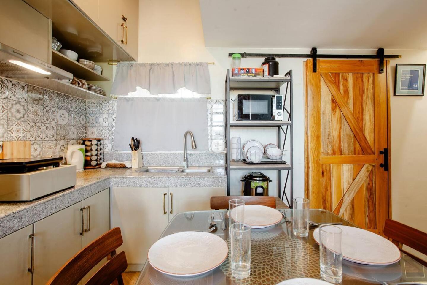 Lovely Loft Apartment In Kalibo, Aklan Buitenkant foto